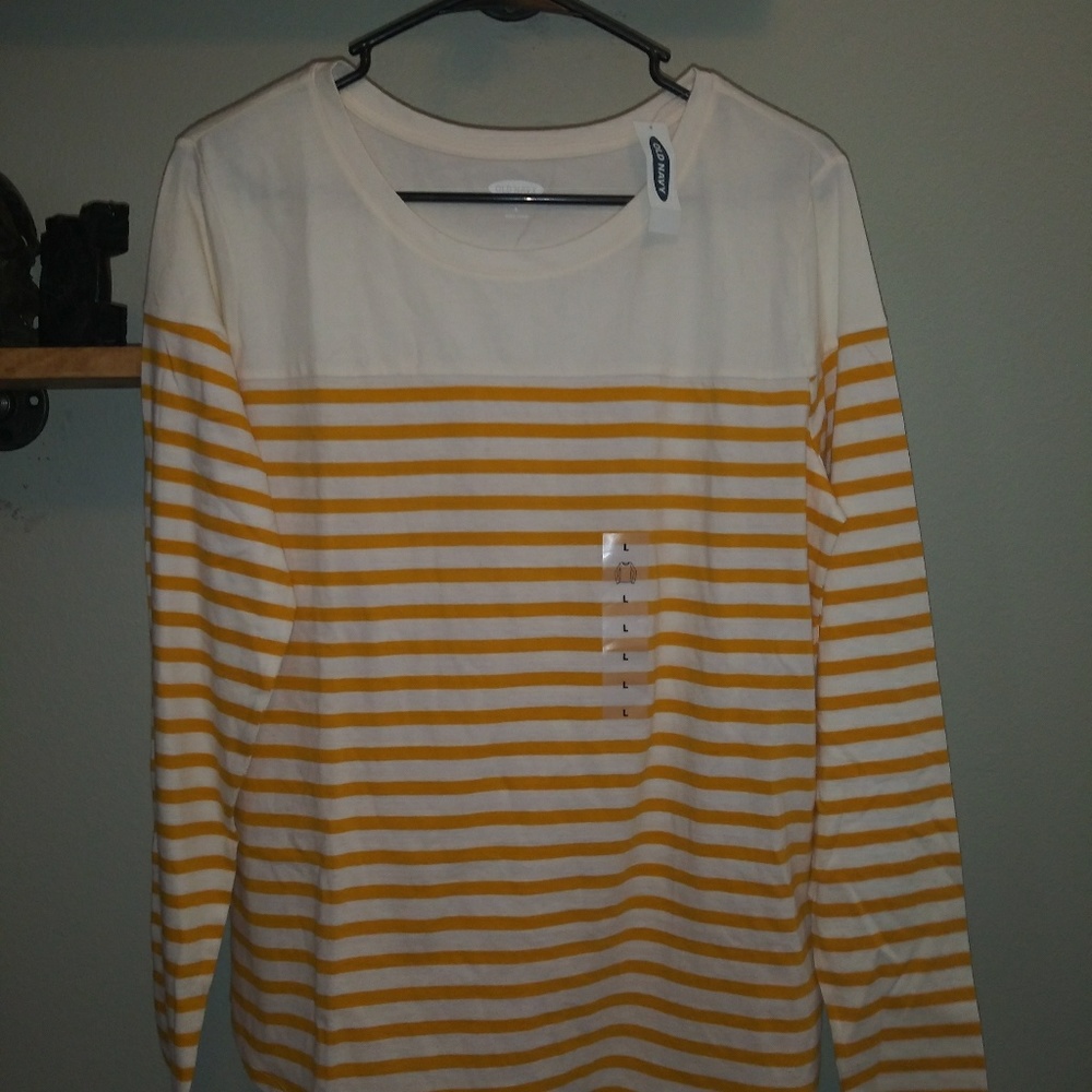 Old Navy top